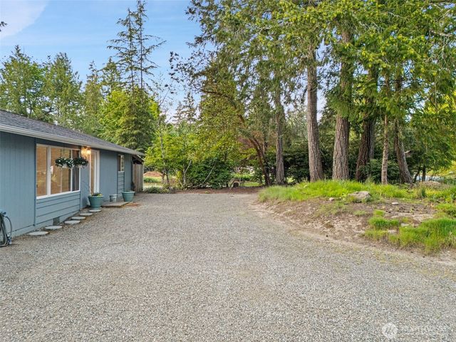 9355 Misery Point Road NW, Seabeck, WA 98380