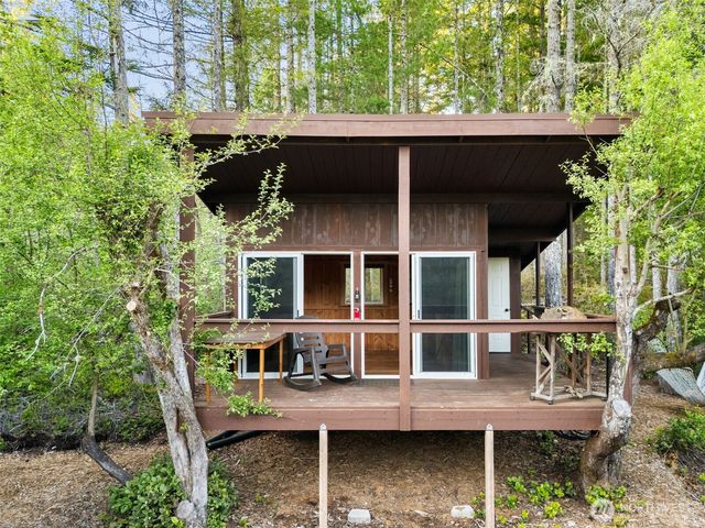 9355 Misery Point Road NW, Seabeck, WA 98380