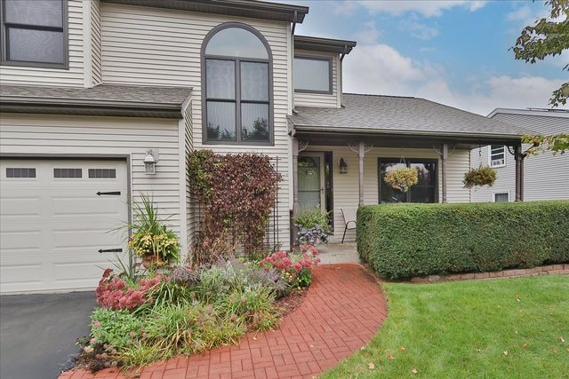 10616 Carl Street, Huntley, IL 60142