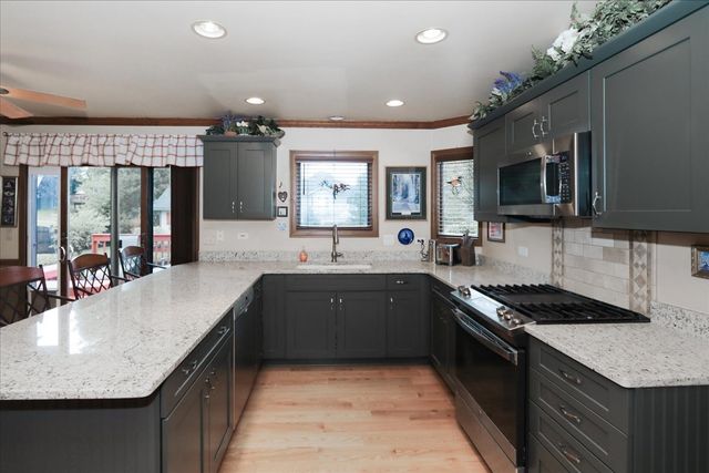 10616 Carl Street, Huntley, IL 60142