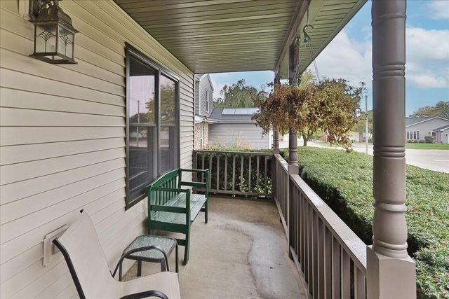 10616 Carl Street, Huntley, IL 60142