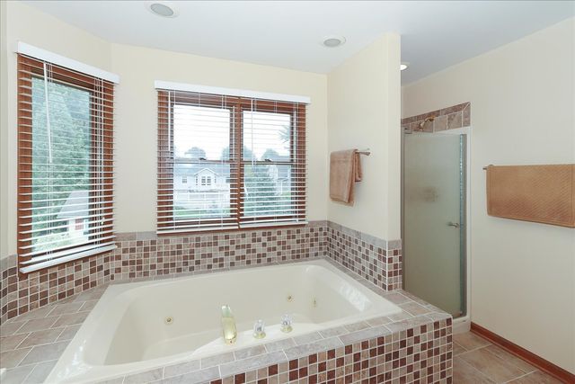 10616 Carl Street, Huntley, IL 60142