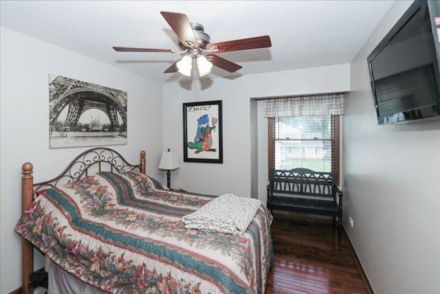 10616 Carl Street, Huntley, IL 60142