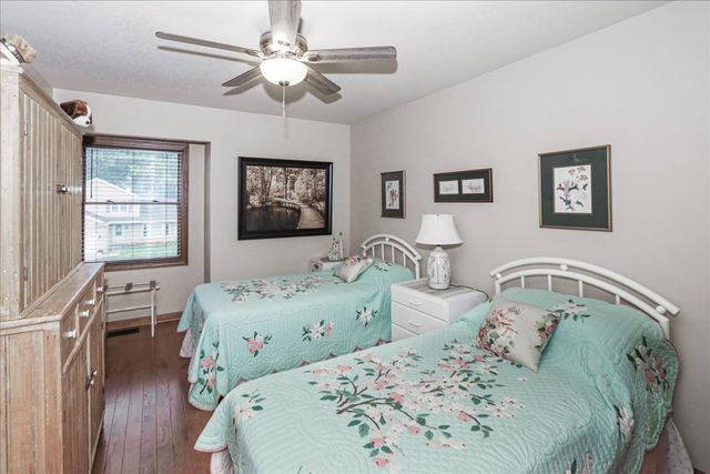 10616 Carl Street, Huntley, IL 60142
