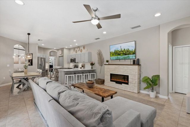 9013 KINGSBURY PLACE, Bradenton, FL 34212