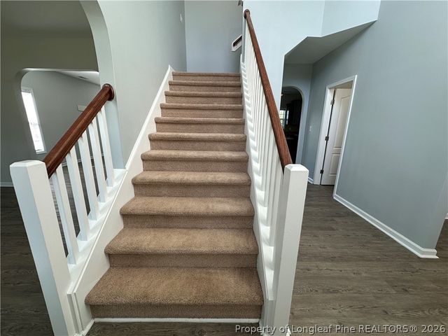 512 Pecan Grove Loop, Hope Mills, NC 28348