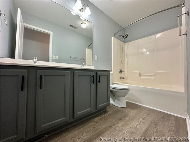 512 Pecan Grove Loop, Hope Mills, NC 28348