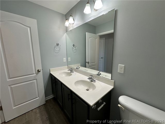 512 Pecan Grove Loop, Hope Mills, NC 28348