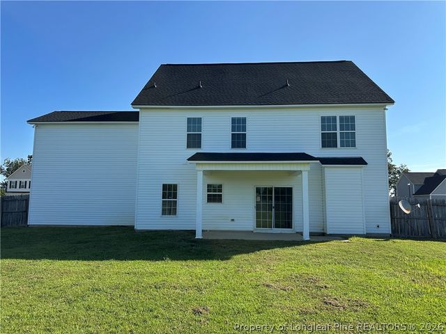 512 Pecan Grove Loop, Hope Mills, NC 28348