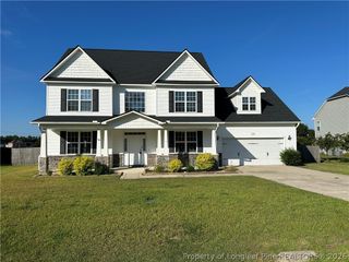 512 Pecan Grove Loop, Hope Mills, NC 28348