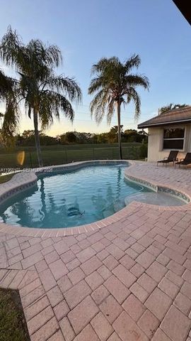 453 SW 169th Ter 453, Weston, FL 33326