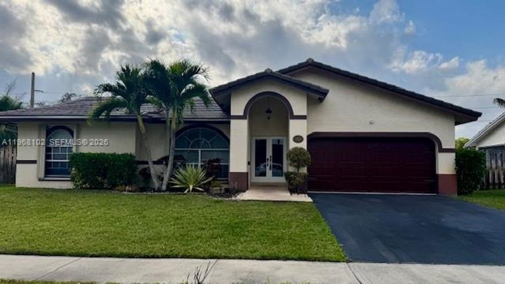 453 SW 169th Ter 453, Weston, FL 33326