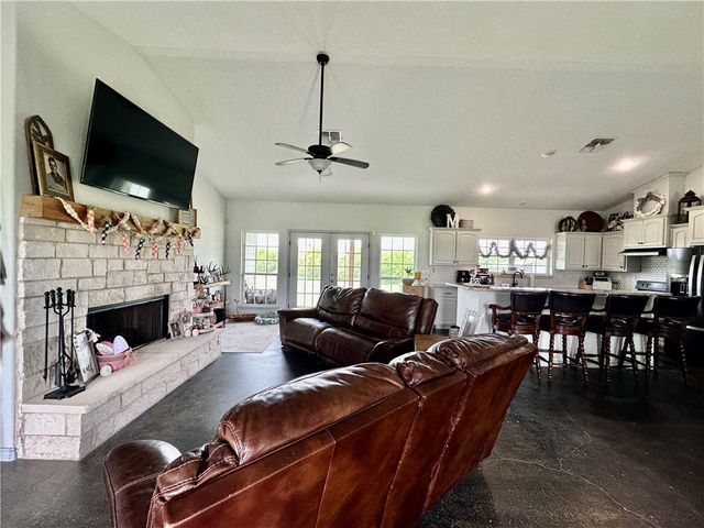 14244 County Road 1144, Sinton, TX 78387