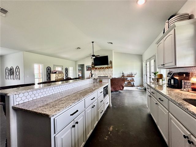 14244 County Road 1144, Sinton, TX 78387