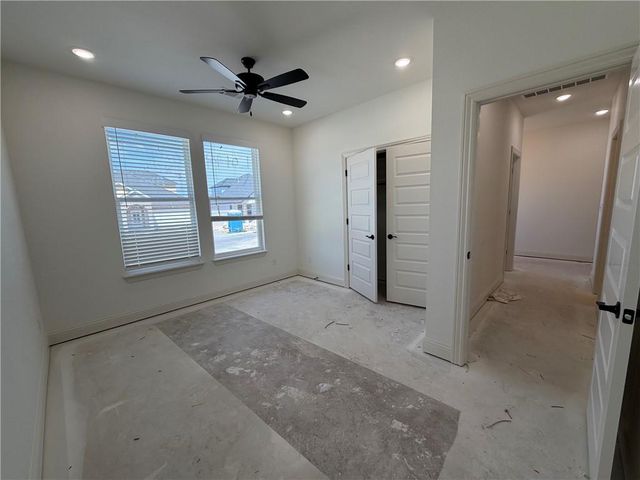 6703 SW Orange Avenue, Bentonville, AR 72713