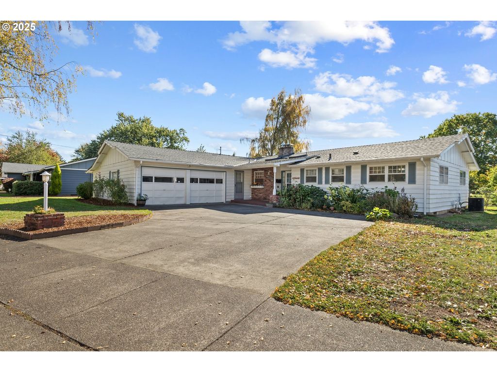 4196 WARD Dr Ne, Salem, OR 97305