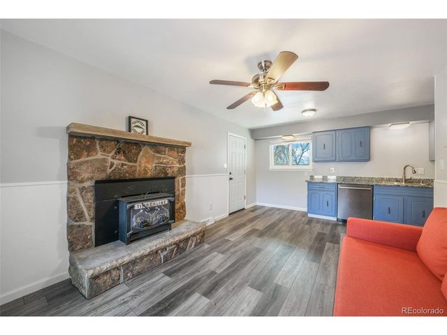 156 Johnson Pl, Castle Rock, CO 80104