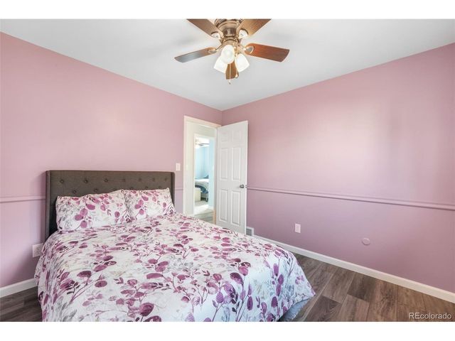 156 Johnson Pl, Castle Rock, CO 80104