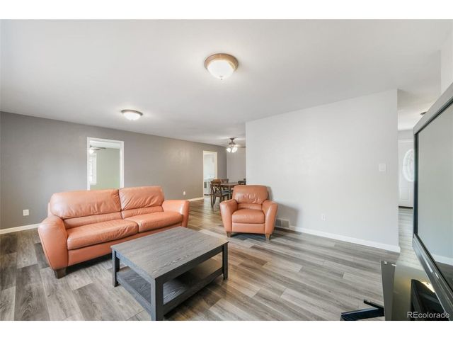 156 Johnson Pl, Castle Rock, CO 80104