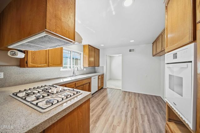 1014 Appleton Road, Simi Valley, CA 93065