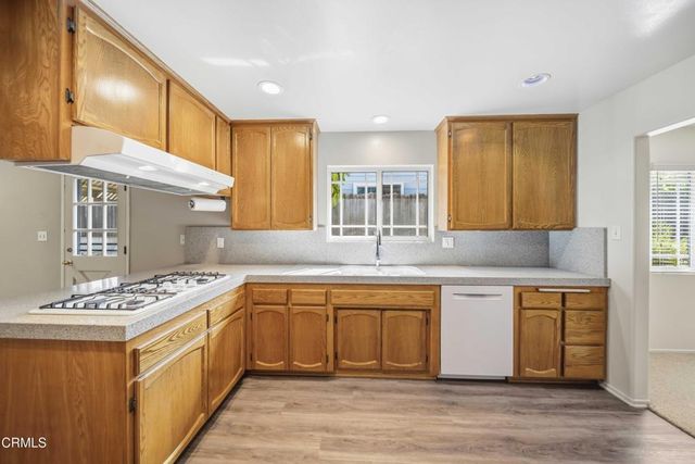 1014 Appleton Road, Simi Valley, CA 93065