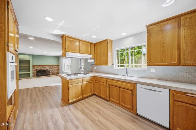 1014 Appleton Road, Simi Valley, CA 93065