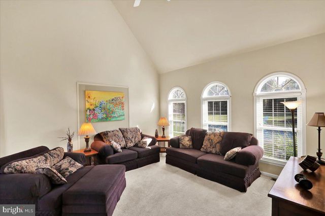 132 BARTON DR, Spring City, PA 19475