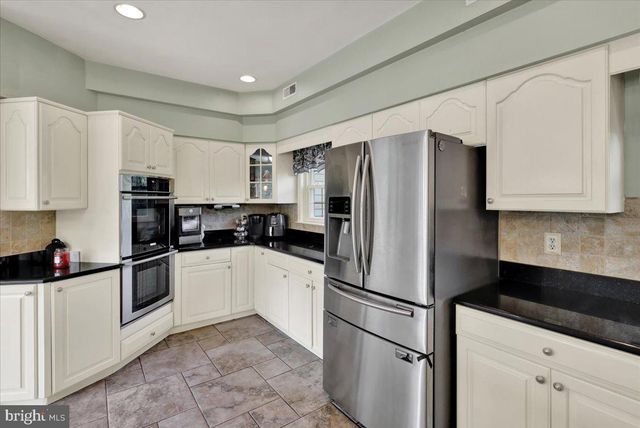 132 BARTON DR, Spring City, PA 19475