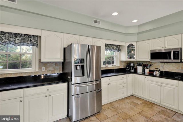 132 BARTON DR, Spring City, PA 19475