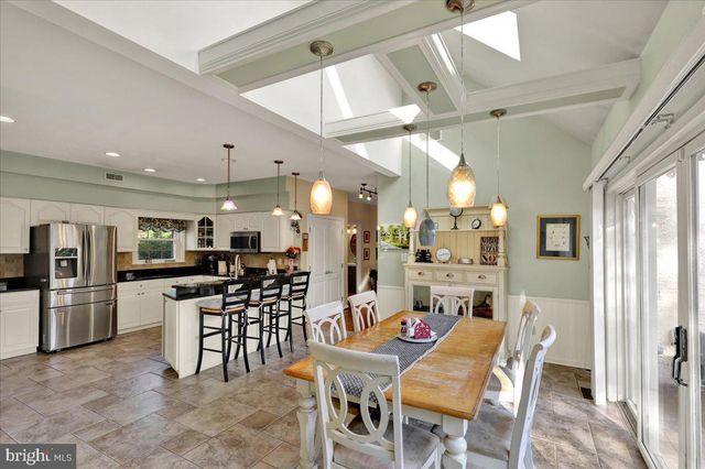 132 BARTON DR, Spring City, PA 19475