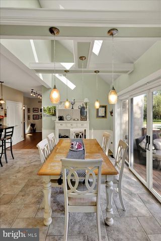 132 BARTON DR, Spring City, PA 19475