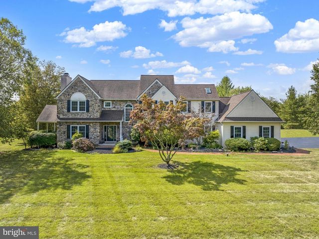 132 BARTON DR, Spring City, PA 19475