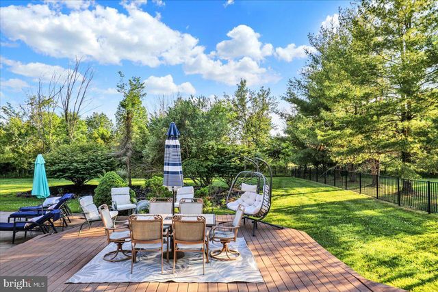132 BARTON DR, Spring City, PA 19475
