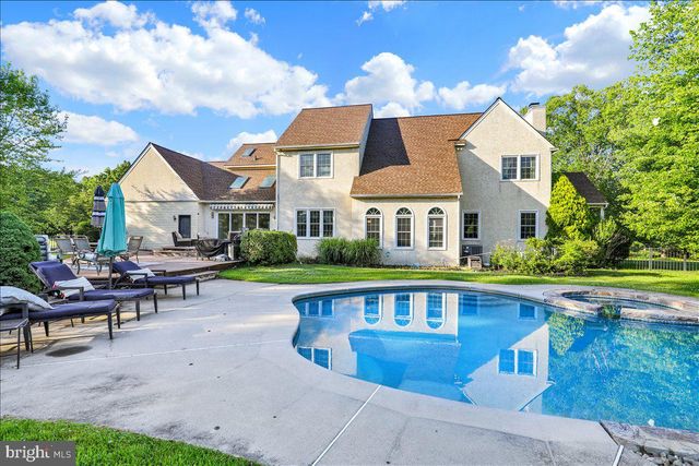 132 BARTON DR, Spring City, PA 19475