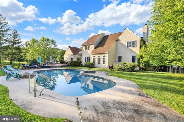 132 BARTON DR, Spring City, PA 19475