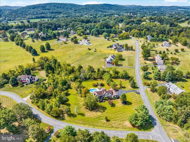 132 BARTON DR, Spring City, PA 19475