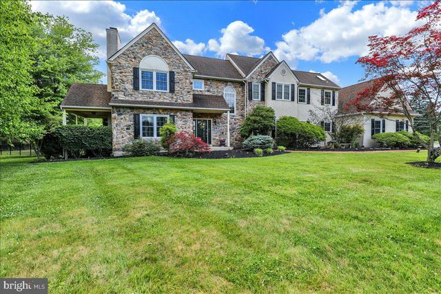 132 BARTON DR, Spring City, PA 19475