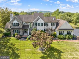 132 BARTON DR, Spring City, PA 19475