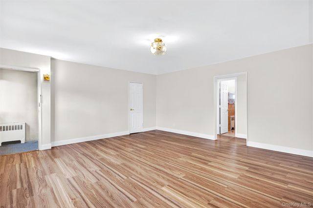 160-28 17th Avenue 5-129, Whitestone, NY 11357