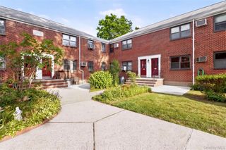 160-28 17th Avenue 5-129, Whitestone, NY 11357