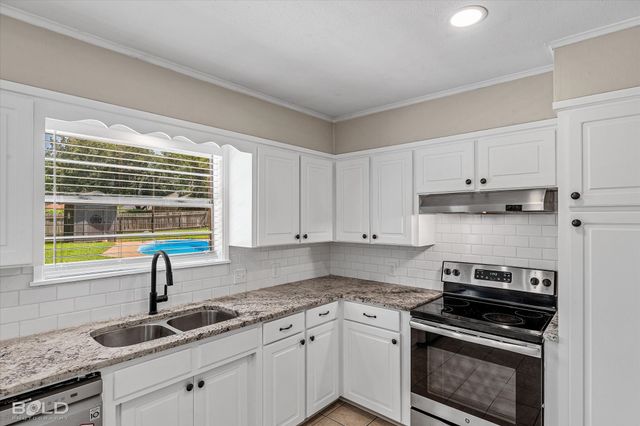 305 Pecan Drive, Shreveport, LA 71106