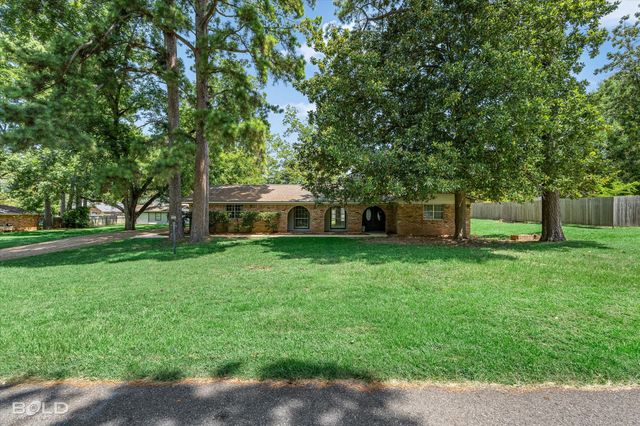 305 Pecan Drive, Shreveport, LA 71106