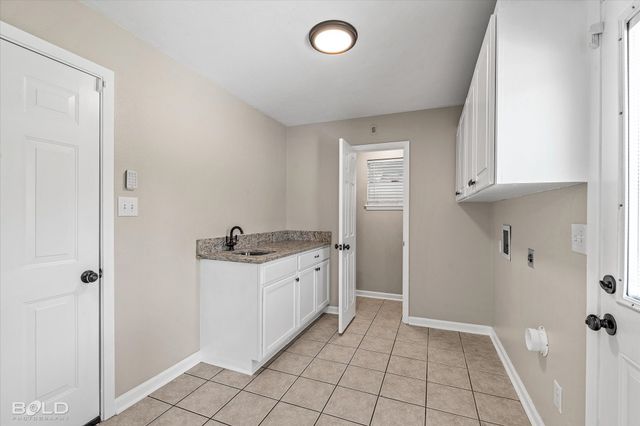 305 Pecan Drive, Shreveport, LA 71106