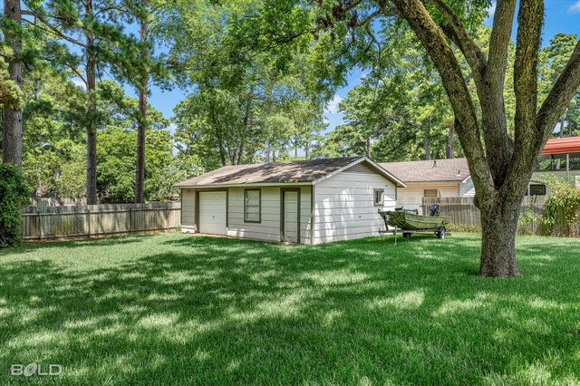 305 Pecan Drive, Shreveport, LA 71106