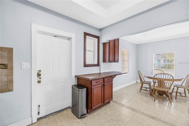 2906 W MAIN STREET, Tampa, FL 33607