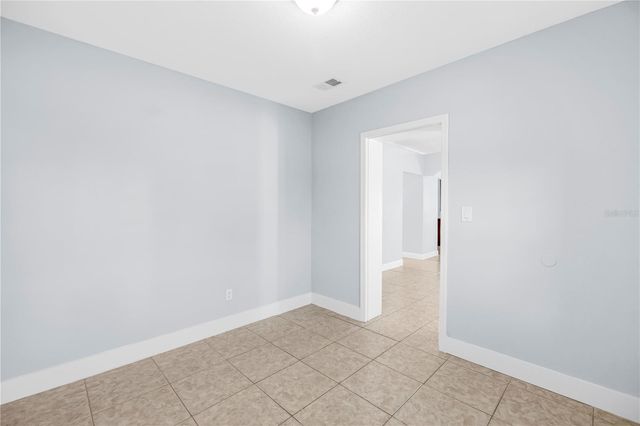 2906 W MAIN STREET, Tampa, FL 33607