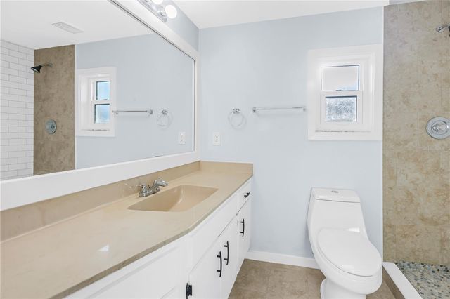 2906 W MAIN STREET, Tampa, FL 33607