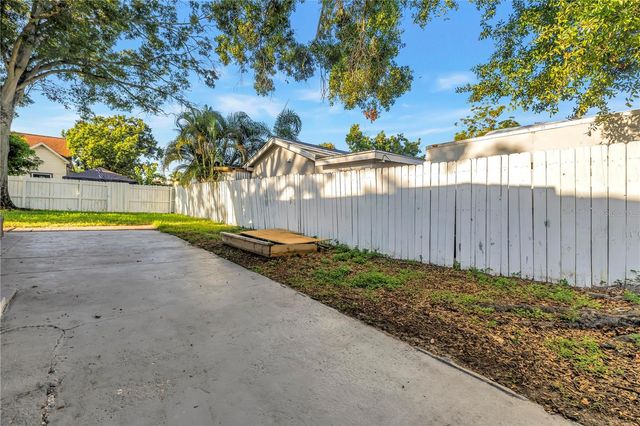 2906 W MAIN STREET, Tampa, FL 33607