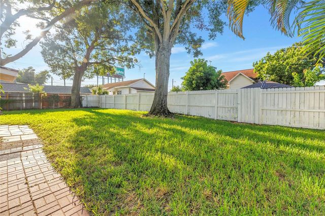 2906 W MAIN STREET, Tampa, FL 33607
