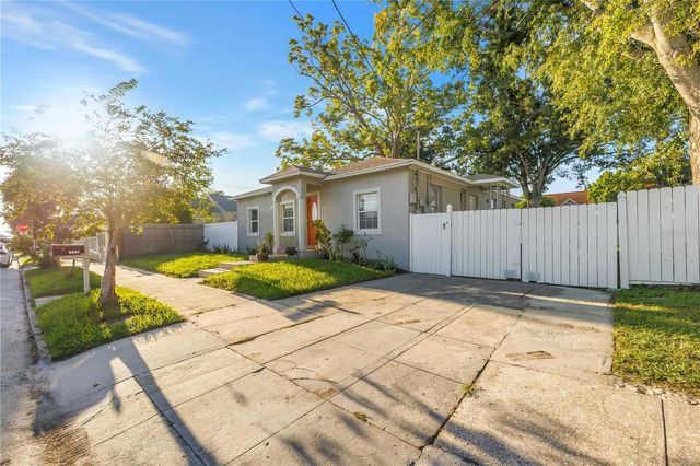 2906 W MAIN STREET, Tampa, FL 33607